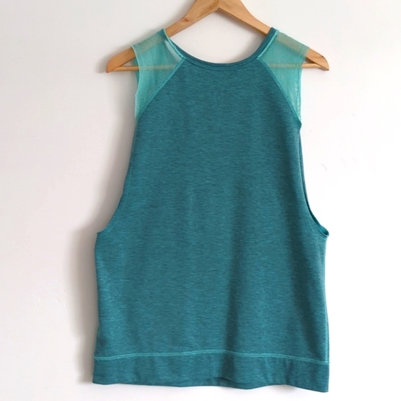 🌿NIKE WOROUT TOP🌿 - Picture 5 of 8